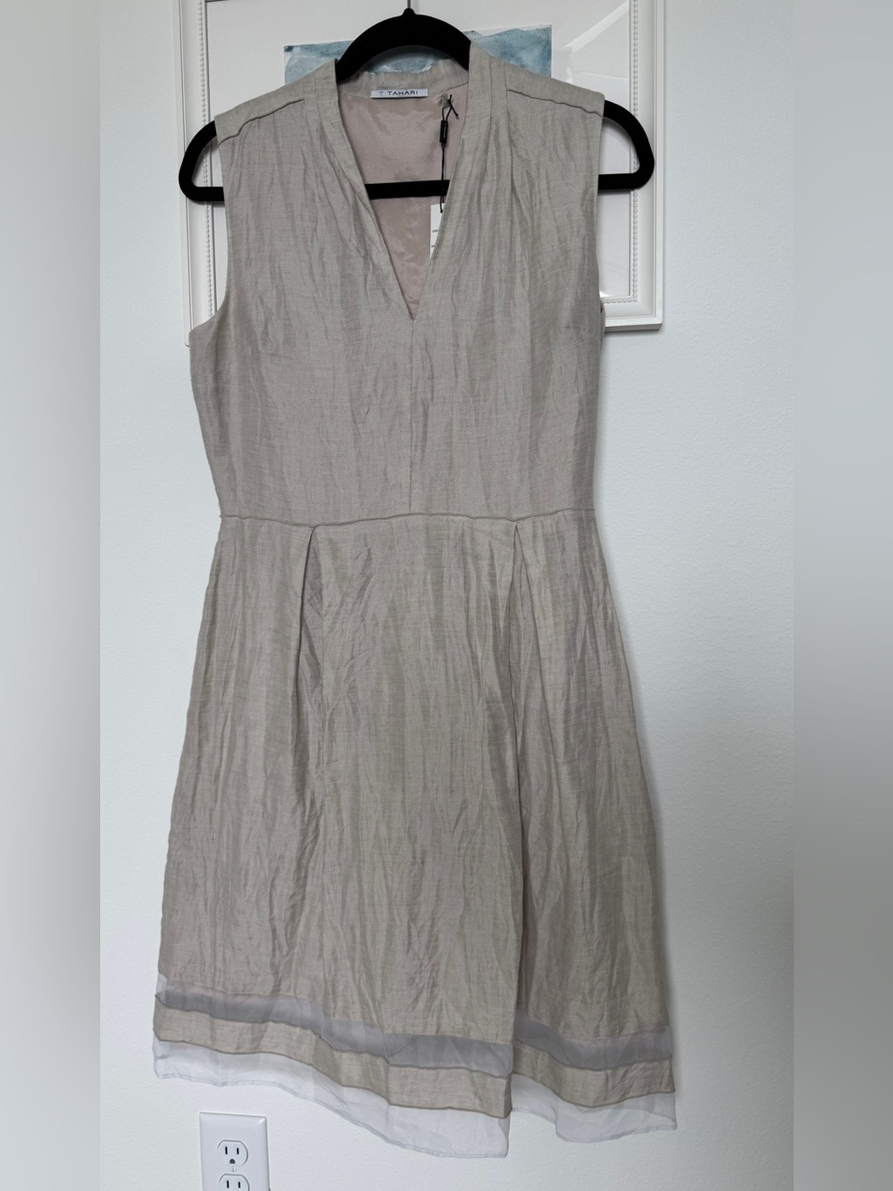 T Tahari Sleeveless V-Neck Mini Dress in Light Taupe/Natural NWT